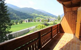Gorgeous Holiday Home near Ski Area in Bad Kleinkirchheim
